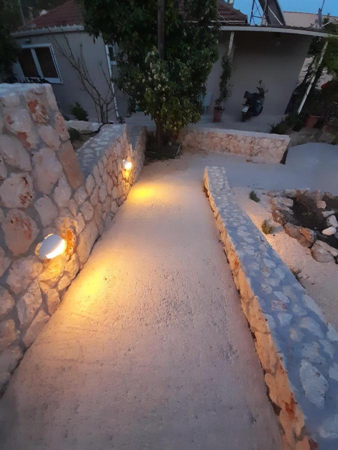 Villa Katoικια Lourdata  Esterno foto